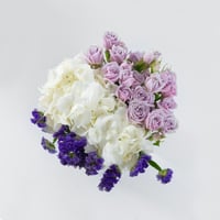 مزهرية انفاس الفجر الاولى