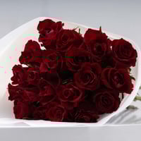 نغم الورد مع شوكلت ليفو 20 قطعة