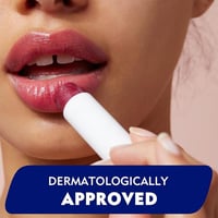 لابيلو مرطب شفايف بنكهة التوت الأسود 4.8 غرام Labe...