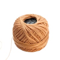 خيط تطريز صغير ساده