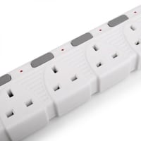 توصيلة كهربائية 4 مقابس 3 متر 3250 واط مع مفتاح تش...