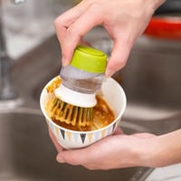 فرشاة متعددة الاستخدامات