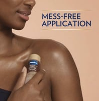 فازلين جيلي ستيك مرطب بزبدة الكاكاو 40 غرام Vaseli...