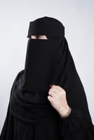 نقاب ملكي مبطن حرير أسود إسلامي (ربطة)