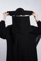 نقاب ملكي مبطن حرير أسود إسلامي (ربطة)