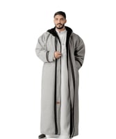 فروه رجاليه لون رمادي وأطراف جلد اسود