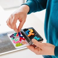 لعبة اي كيو للاطفال والكبار، لعبة عقل لبناء المهار...