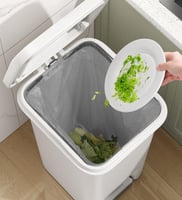 سلة مهملات تفتح بطريقتين عدة أحجام