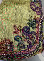 جلابيه مطرزه على الصدر والاكمام