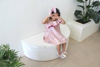 الفستان البينك