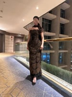 فستان السهرة "الجاكار البني الداكن" بقصة صدر كورسي...