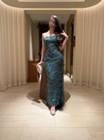 فستان زمردي مُطرز