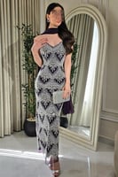 فستان سهرة بنفسجي مطرز بالكريستال