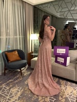 فستان سهرة ترتر مع ذيل