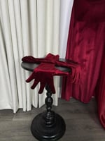 فستان مخمل قصة مميزة