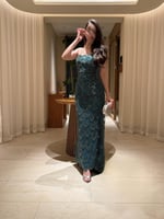 فستان زمردي مُطرز