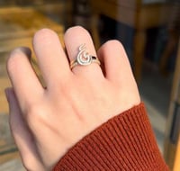 خاتم الأحرف المتشابكة