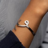 أسواره حرف [و]