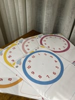 تعليم الوقت( الساعة بالأرقام الإنجليزية)