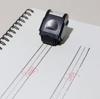 رسم خط لتدريب الطفل على الكتابة