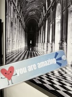 أساور تعزيز للبنات بالإنجليزي