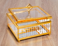 علبة تقديم ذهبيه بعدة مقاسات