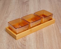 صواني تقديم زجاج مع ستاند خشبي