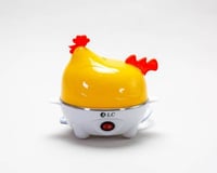 سلاقة بيض كهربائية 7 أعين (دي ال سي) اصفر وابيض