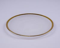 صحن تقديم باطراف ذهبية بعدة مقاسات