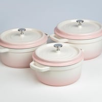 طقم قدور حديد الزهر الموقد بسطح غير لاصق