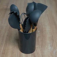 طقم ملاعق سيلكون بأيادي خشبيه