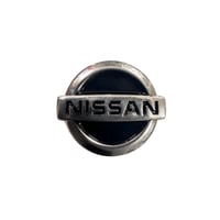 ملصق حديد نيسان