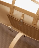 شنطة لاكوست/توت باق