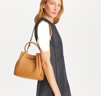 شنطة توري بورش