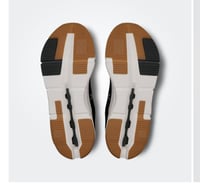 شوز اون ريننق(Cloudnova Form 2)