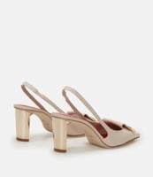 كعب كارولينا هيريرا