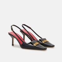 كعب كارولينا هيريرا