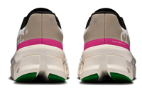 شوز اون ريننق(Cloudmonster)