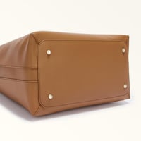 شنطة فورلا/مقاس ميديم