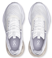 شوز اون ريننق(Cloudnova X)