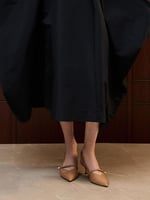 كعب تشارلز اند كيث