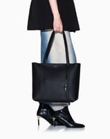 شنطة ارماني اكستنج