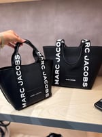 شنطة مارك جاكوبس/توت باق مقاس كبير