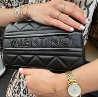 شنطة فالنتينو ماريو