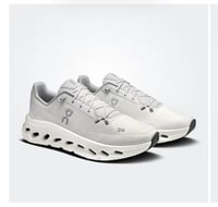 شوز اون ريننق(Cloudtilt)