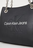 شنطة كالفن كلاين