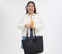 شنطة كوتش/توت باق