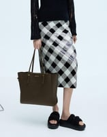 شنطة تشارلز اند كيث/مقاس اكس لارج