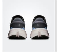 شوز اون ريننق(Cloudrunner 2)