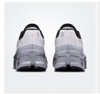 شوز اون ريننق(Cloudmonster)